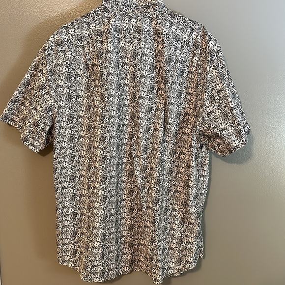 Men’s Large Goodfellow & Co Short Sleeve Button Down - Picture 5 of 5